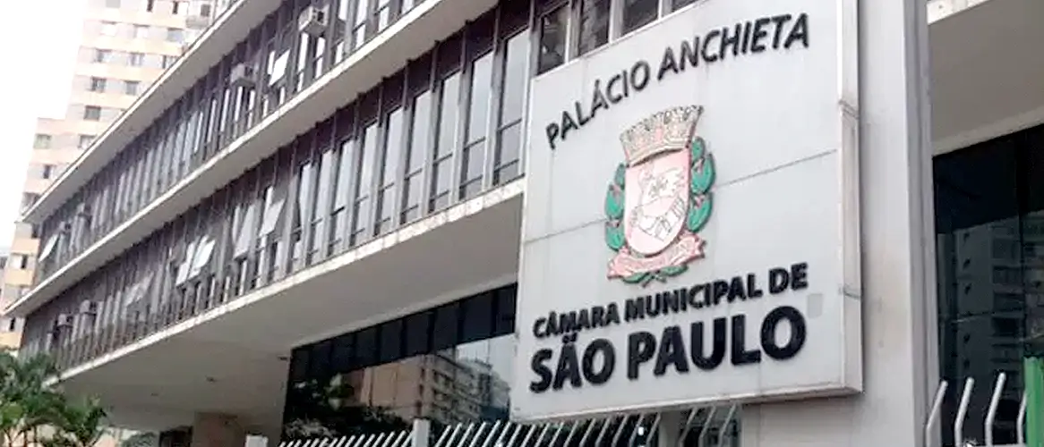 Concurso Câmara de São Paulo: contrato assinado com a FGV