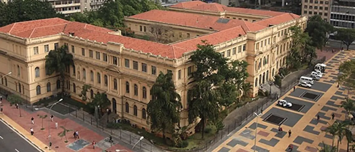 Concurso SEE SP para 15 mil vagas de professores tem recorde de inscritos