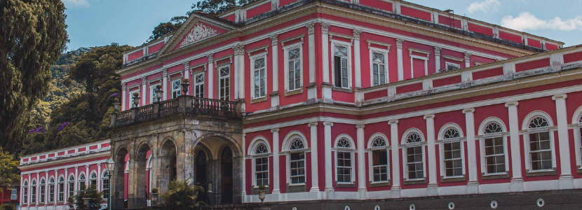 Concurso Petrópolis-RJ: prefeito divulga previsão para realização das provas