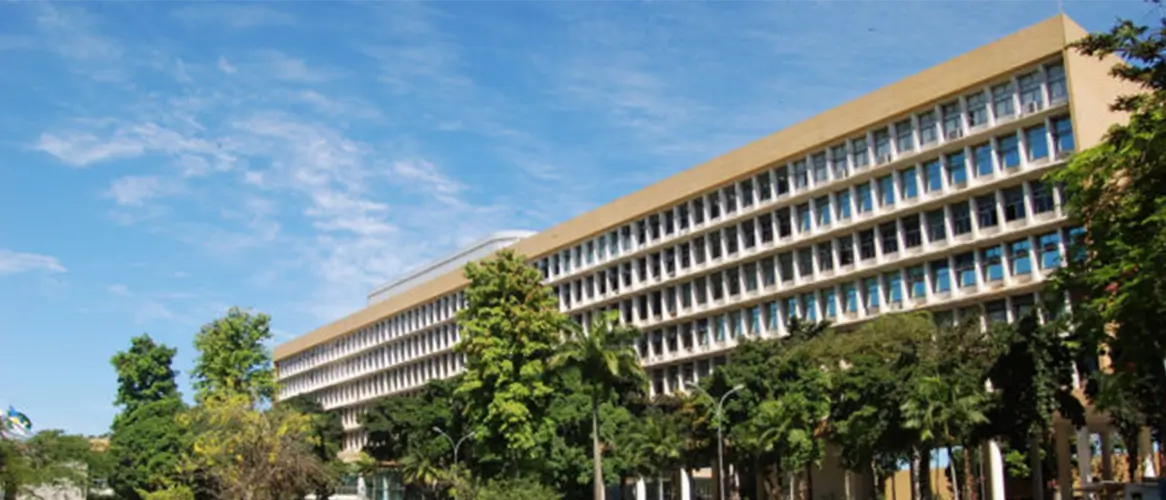 Concurso UFRJ: saiu edital para 289 vagas de professor!